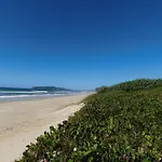 On Ocean Hostel - Mozambique Beach Florianopolis